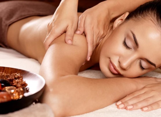 Looking for a Relaxing Ayurvedic Massage in Gurgaon?